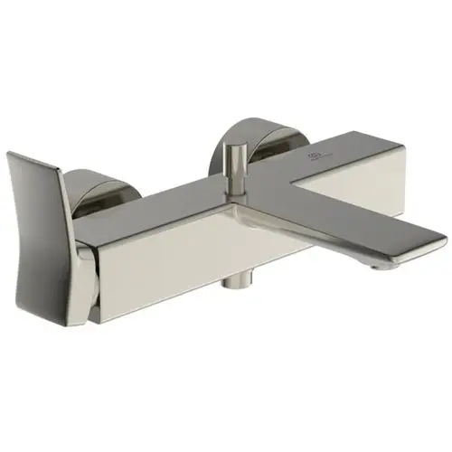 Armatur von Ideal Standard mit zwei bedienbaren Griffen und einem geraden Auslauf. Hergestellt in einem silbernen Finish. Geeignet für Badezimmeranwendungen.